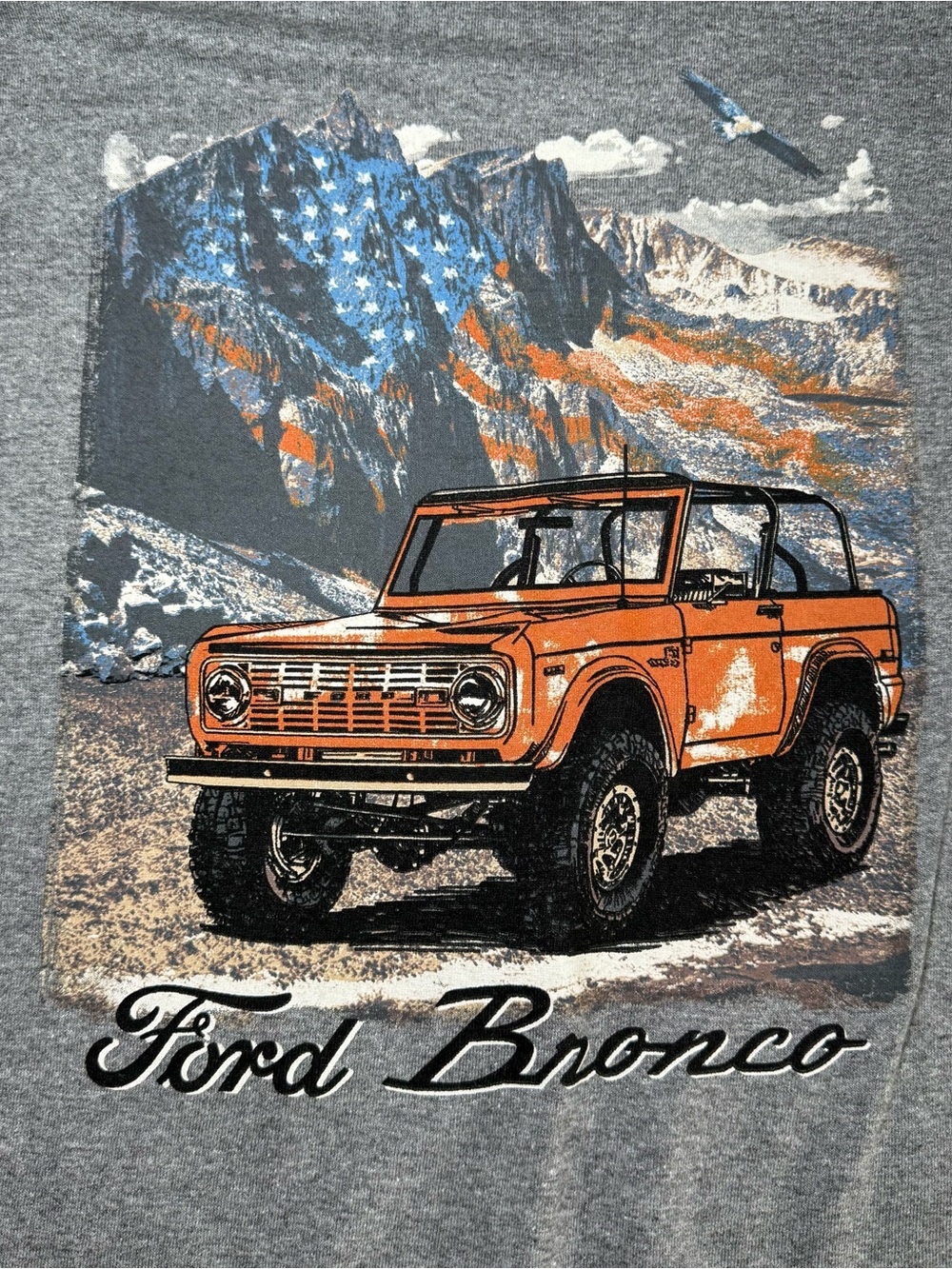 NWOT Gildan Heavy Cotton Gray Cotton Blend Ford Bronco Shirt Size Medium Graphic